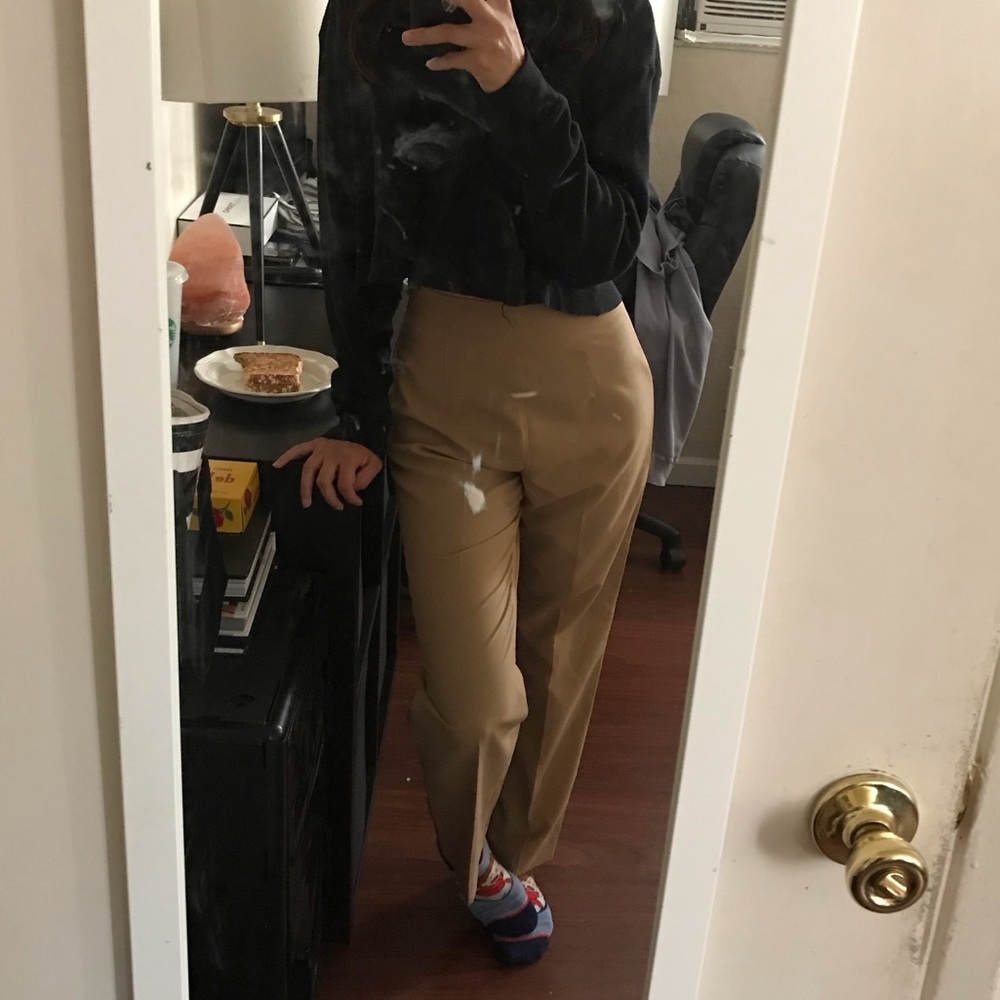 Tan pants - Picture 3 of 3